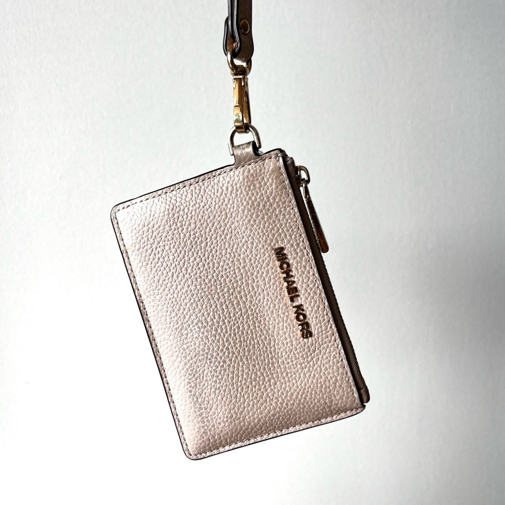 Michael Kors Pebbled Leather Wristlet Pouch Blush Pink Preloved - Picture 8 of 12